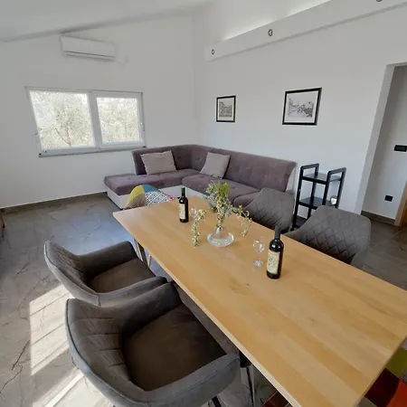 Ferienhaus House With A Private Heated Swimming Pool Galižana
